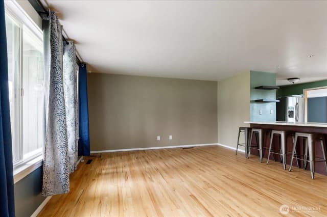 Property photo for 1321 Orchard Loop, Oak Harbor photo 4