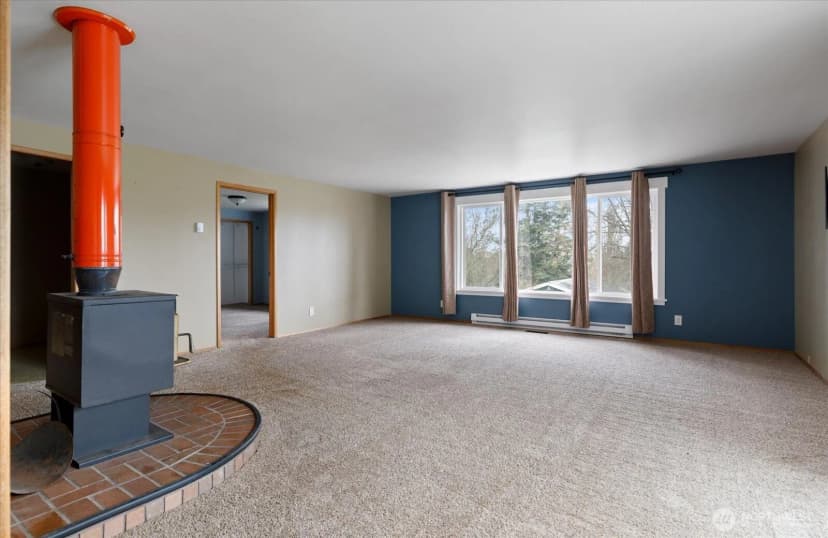 Property photo for 1321 Orchard Loop, Oak Harbor photo 11