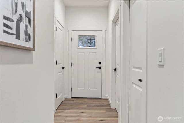 Property photo for 13902 Lakeview Way Nw, Gig Harbor photo 5