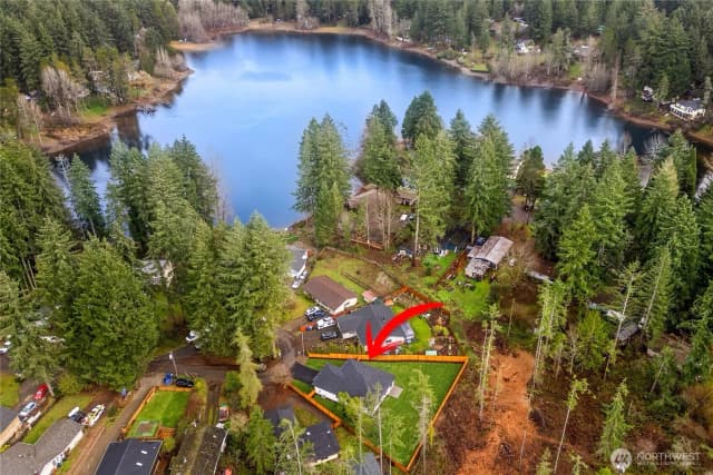 Property photo for 13902 Lakeview Way Nw, Gig Harbor photo 3