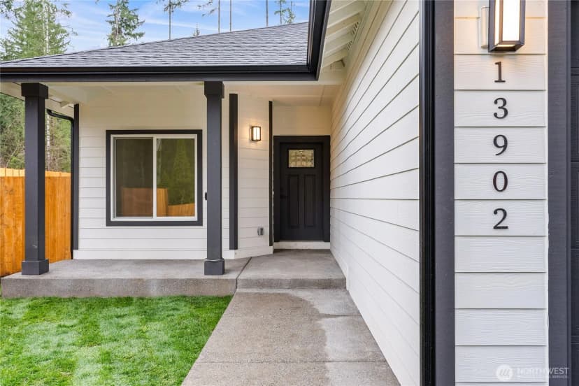 Property photo for 13902 Lakeview Way Nw, Gig Harbor photo 38