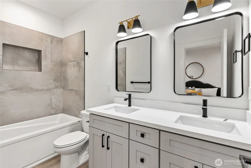 Property photo for 13902 Lakeview Way Nw, Gig Harbor photo 25