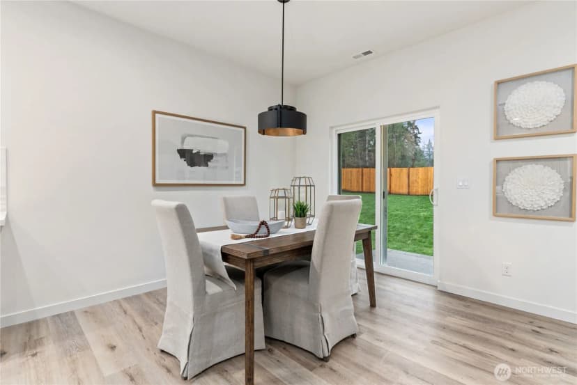 Property photo for 13902 Lakeview Way Nw, Gig Harbor photo 12