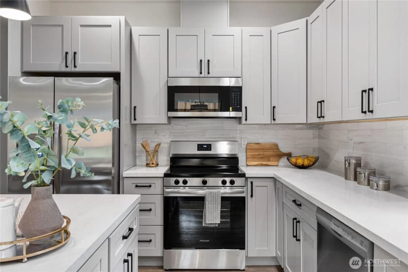 Property photo for 13902 Lakeview Way Nw, Gig Harbor photo 15