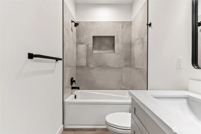 Property photo for 13902 Lakeview Way Nw, Gig Harbor photo 26
