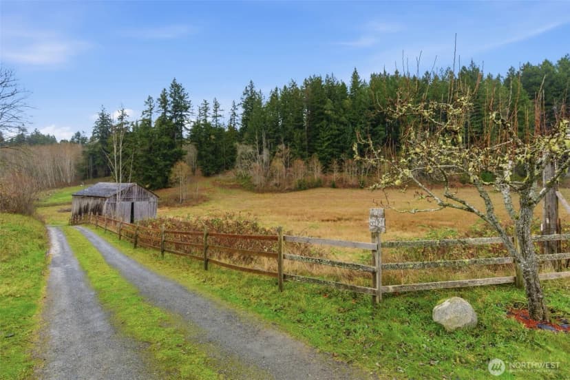Property photo for 22628 Holgar Court Ne, Poulsbo photo 4