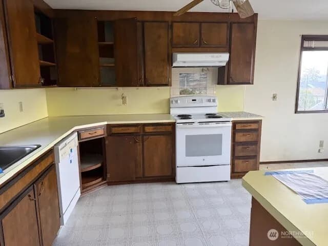 Property photo for 10122 Windward Drive Nw, Olympia photo 4