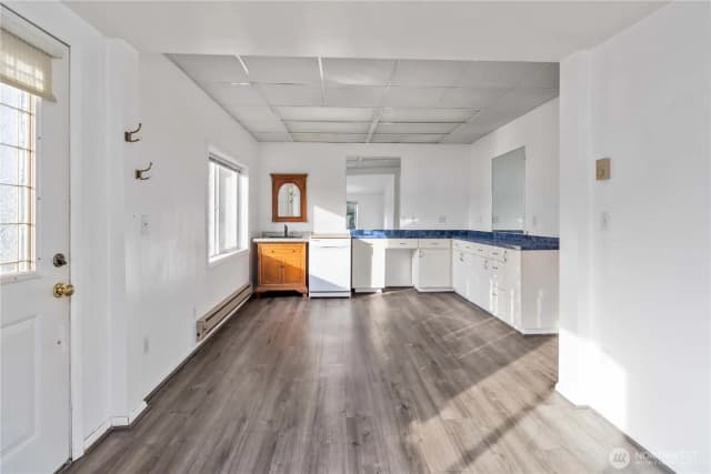 Property photo for 808 Pacific Avenue N, Long Beach photo 5