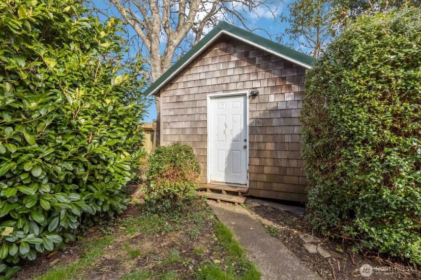 Property photo for 808 Pacific Avenue N, Long Beach photo 15