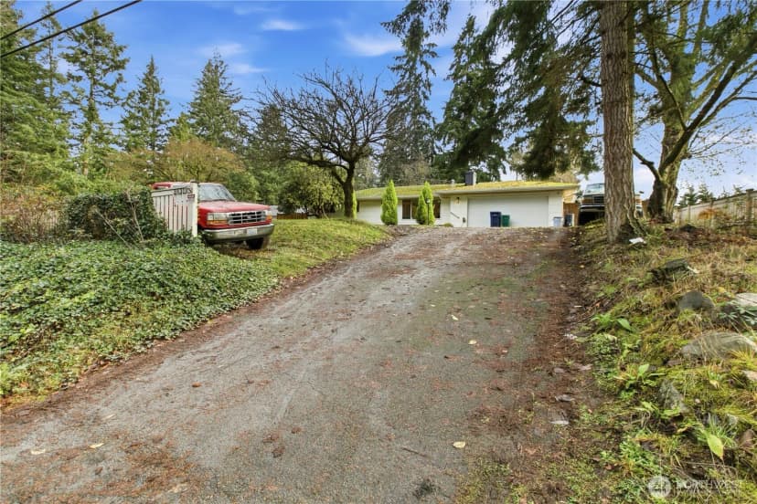 Property photo for 36310 28th Avenue S, Federal Way photo 2
