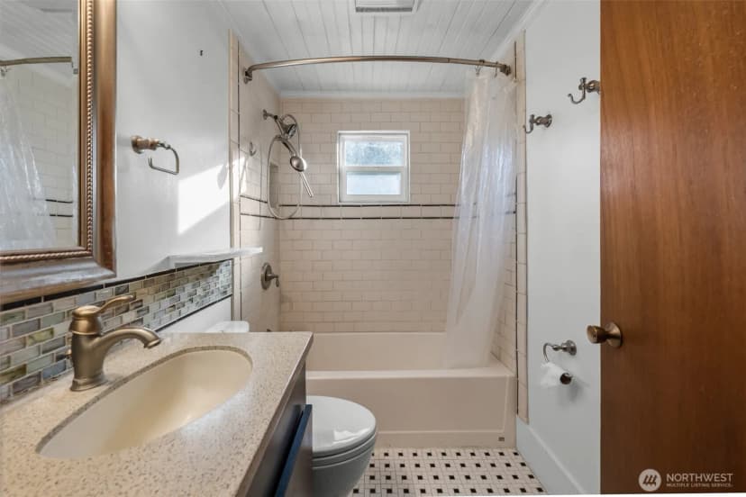 Property photo for 1408 250th Place, Ocean Park photo 15