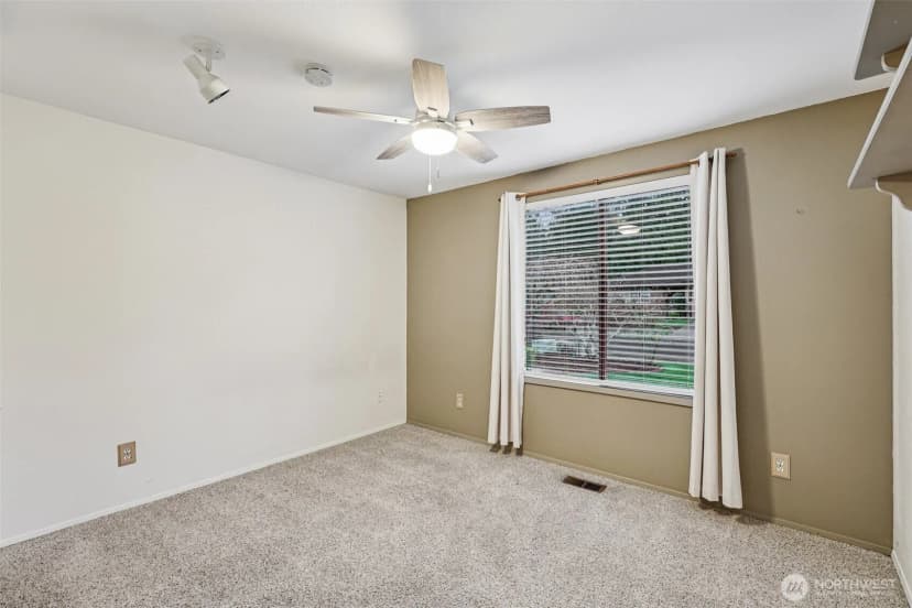 Property photo for 12465 Wedgewood Drive, Burlington photo 30