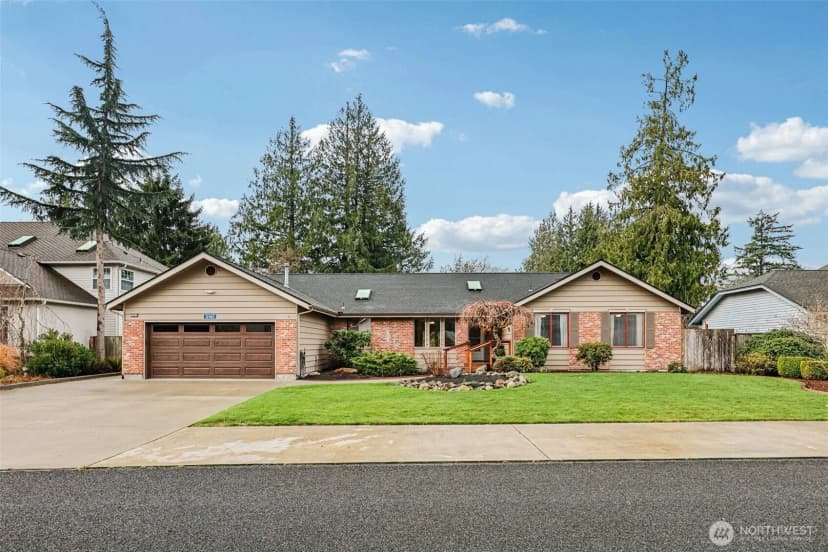 Property photo for 12465 Wedgewood Drive, Burlington