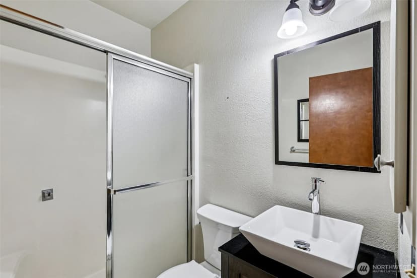 Property photo for 12465 Wedgewood Drive, Burlington photo 18