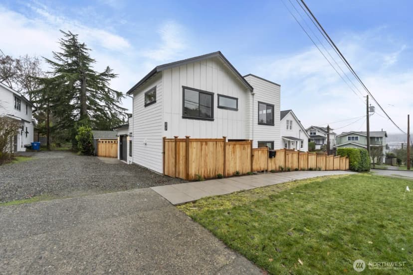Property photo for 217 Nw 45th Street, Seattle photo 35