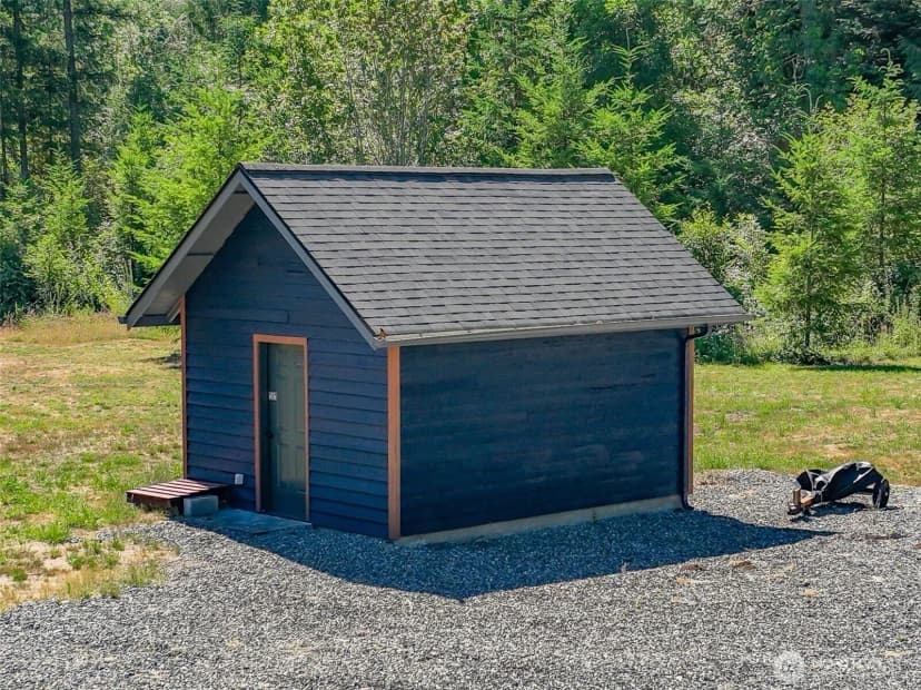 Property photo for 19002 Sorenson Road Se, Yelm photo 32