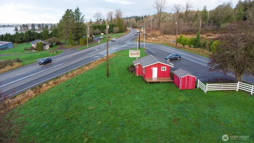 Property photo for 14626 Roosevelt Road, Snohomish photo 10