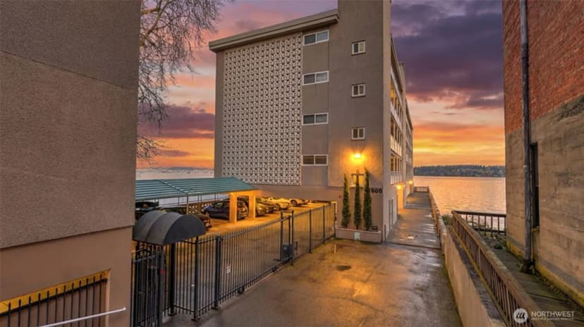 Property photo for 1800 43rd Avenue E #401, Seattle photo 2
