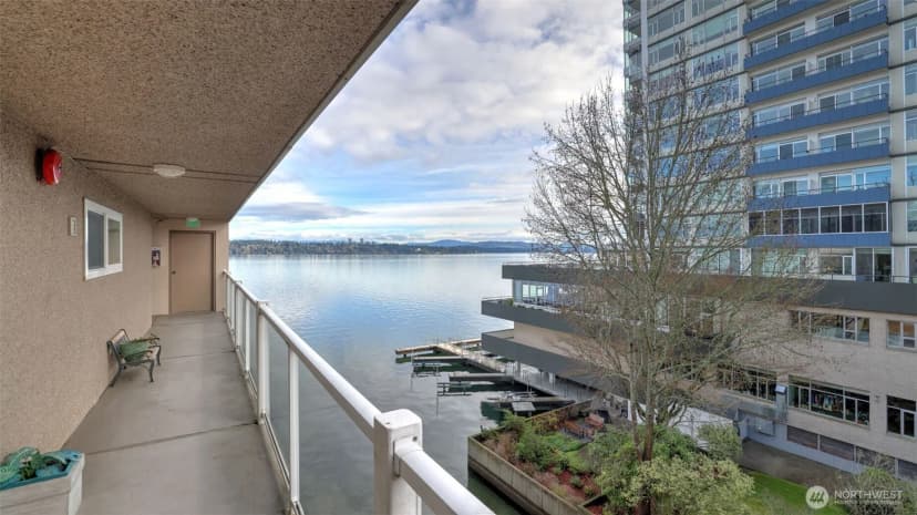 Property photo for 1800 43rd Avenue E #401, Seattle photo 32
