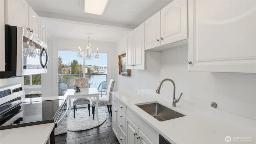 Property photo for 1800 43rd Avenue E #401, Seattle photo 20
