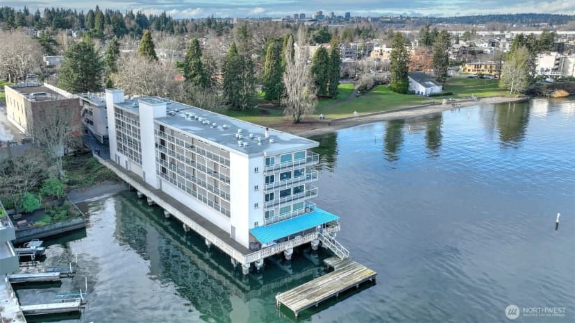 Property photo for 1800 43rd Avenue E #401, Seattle photo 29