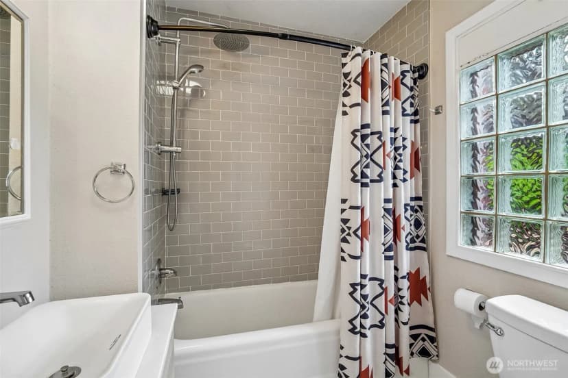 Property photo for 2624 N 30th Street, Tacoma photo 17