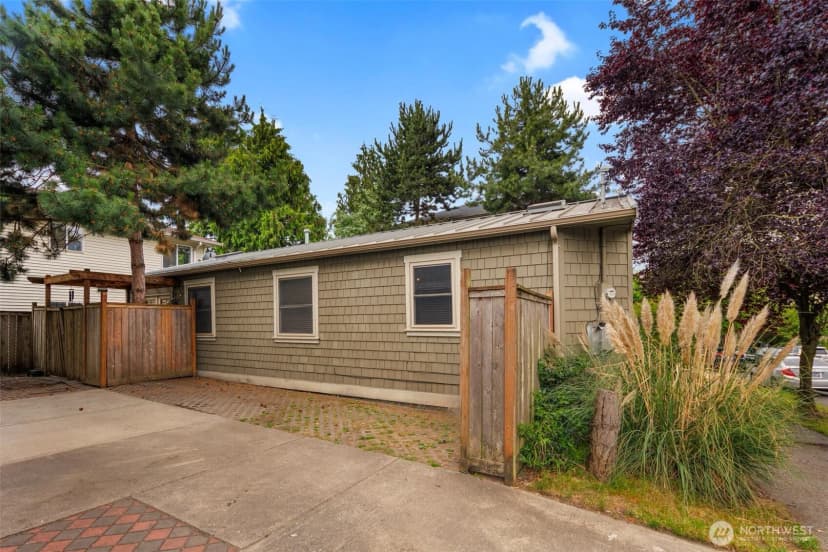 Property photo for 1717 E Spruce St., Seattle photo 21