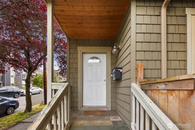 Property photo for 1717 E Spruce St., Seattle photo 3