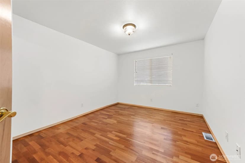 Property photo for 1408 32nd Street Ct Nw, Gig Harbor photo 21