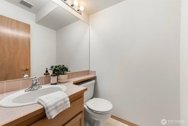 Property photo for 1408 32nd Street Ct Nw, Gig Harbor photo 4