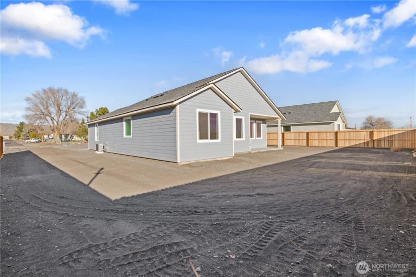 Property photo for 606 4th Street, Mattawa photo 28