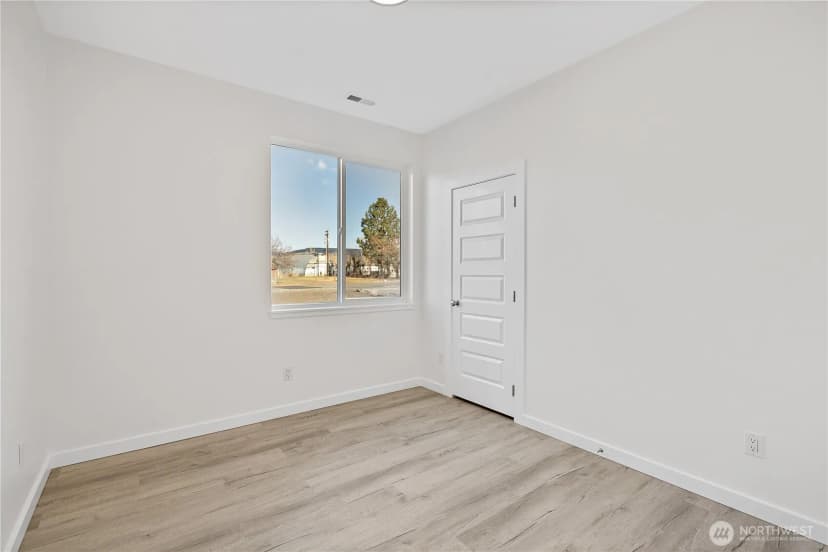 Property photo for 606 4th Street, Mattawa photo 21