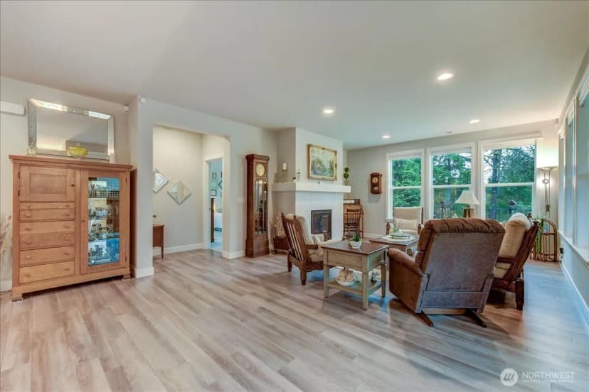 Property photo for 17909 145th Street E, Bonney Lake photo 8