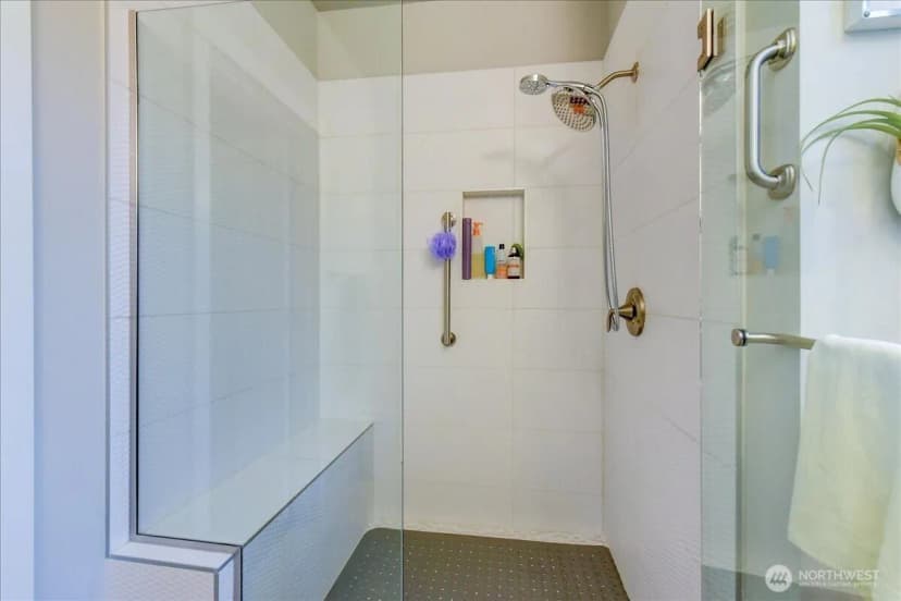 Property photo for 17909 145th Street E, Bonney Lake photo 13