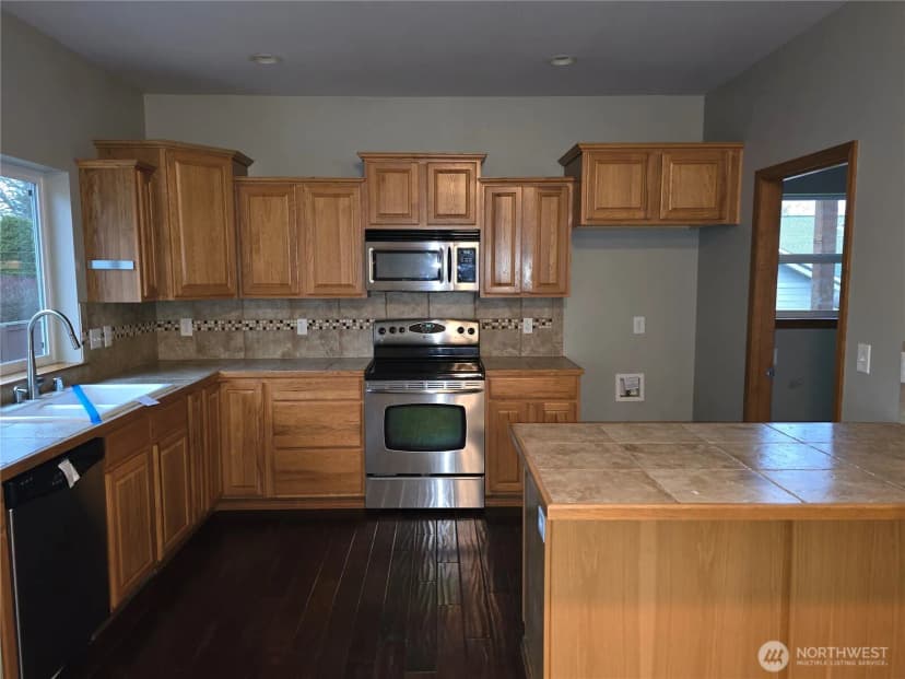 Property photo for 1006 Cathleen Street, Port Angeles photo 8