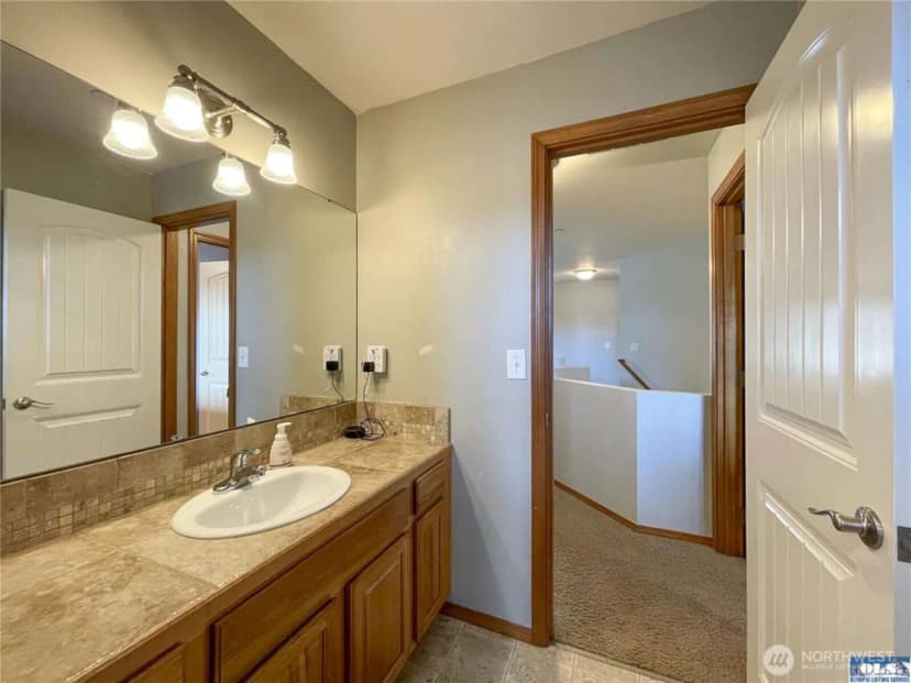 Property photo for 1006 Cathleen Street, Port Angeles photo 21