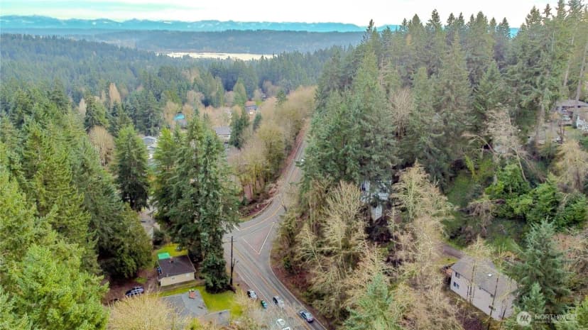 Property photo for 2415 Ne 178th Street, Shoreline photo 9