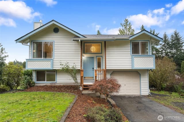 Property photo for 5824 Olive Avenue Ne, Bremerton