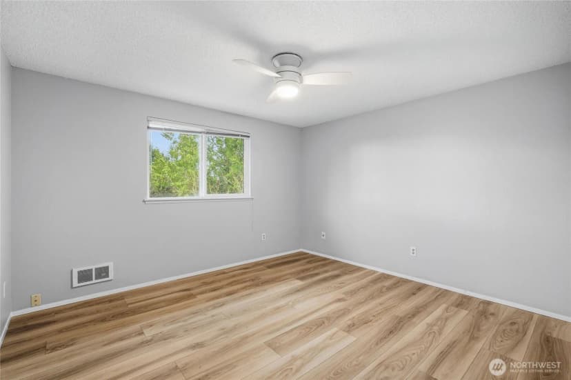Property photo for 5824 Olive Avenue Ne, Bremerton photo 19
