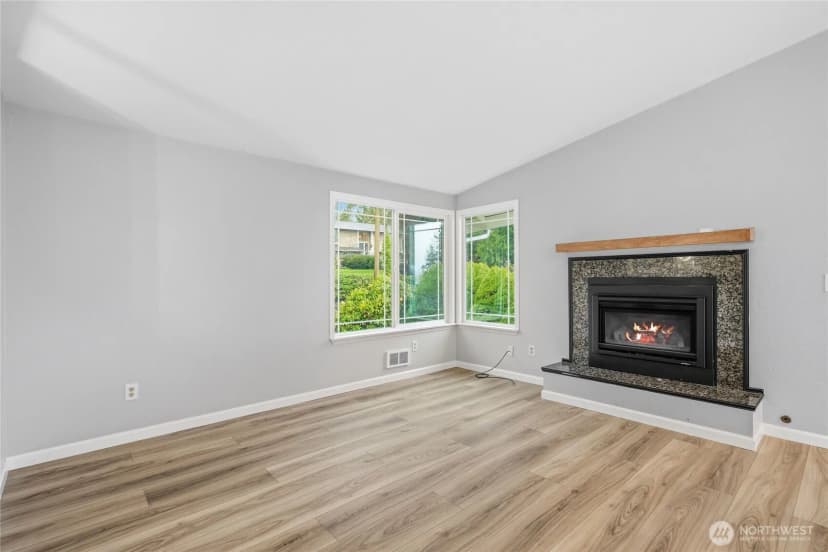 Property photo for 5824 Olive Avenue Ne, Bremerton photo 7
