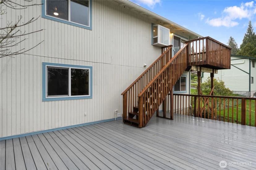 Property photo for 5824 Olive Avenue Ne, Bremerton photo 15