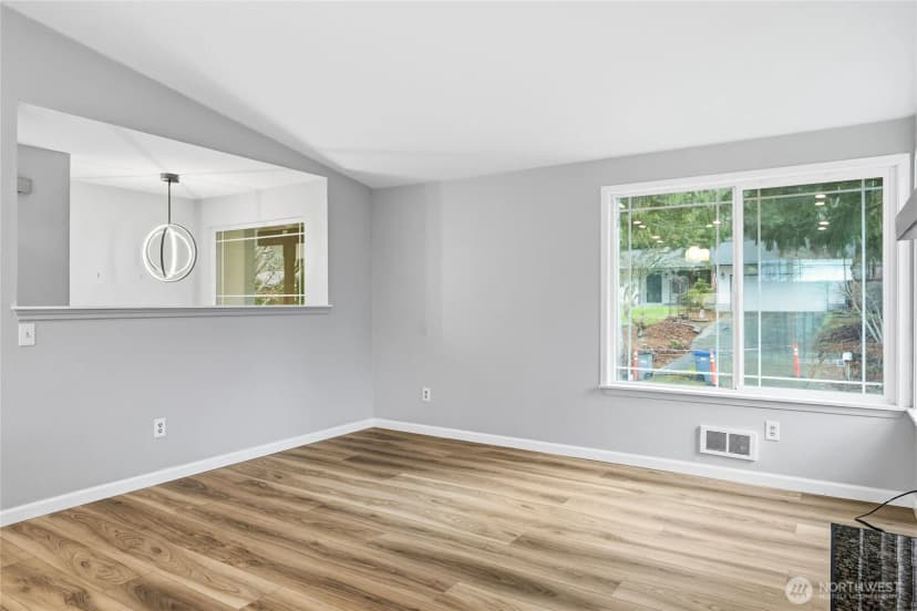 Property photo for 5824 Olive Avenue Ne, Bremerton photo 6