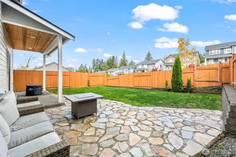 Property photo for 11349 Maple Tree Place Nw, Silverdale photo 3