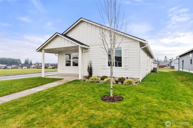 Property photo for 504 Powell Ave, Winlock photo 2