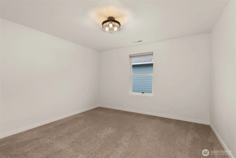 Property photo for 504 Powell Ave, Winlock photo 19