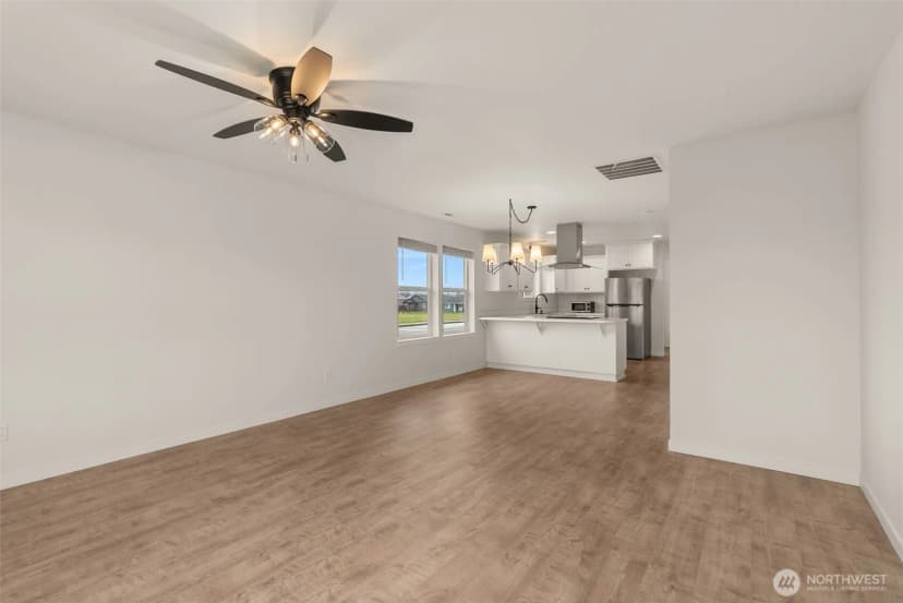 Property photo for 504 Powell Ave, Winlock photo 13