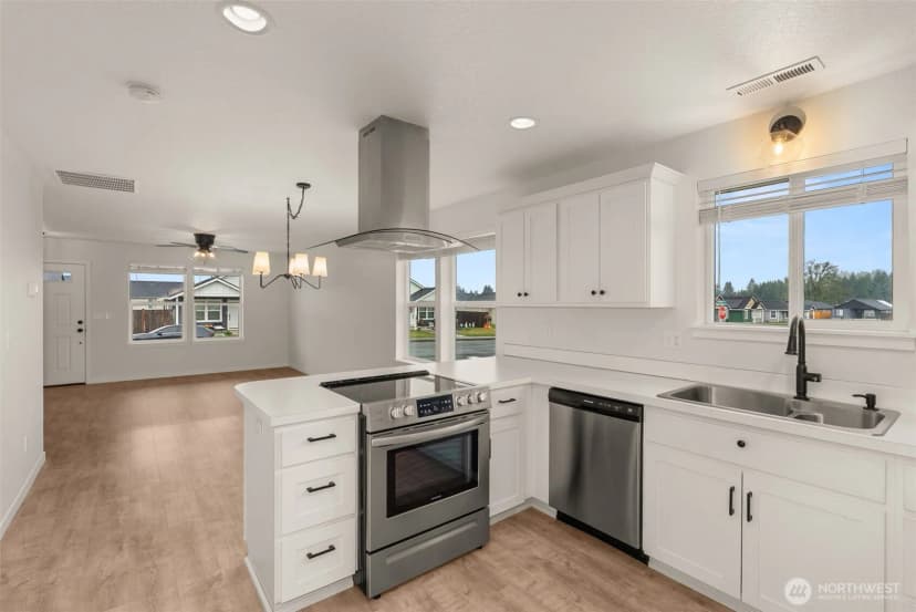 Property photo for 504 Powell Ave, Winlock photo 17
