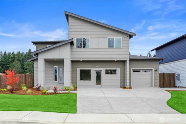 Property photo for 1401 137th Street E #04, Tacoma photo 2