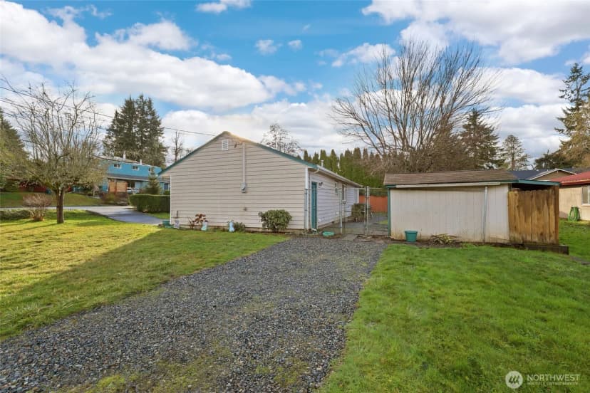 Property photo for 821 Roosevelt Street Ne, Olympia photo 4