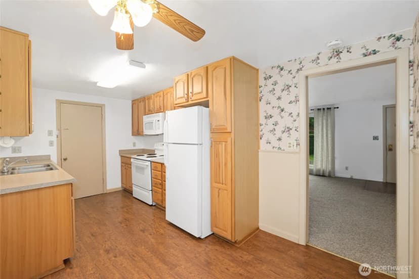 Property photo for 821 Roosevelt Street Ne, Olympia photo 19